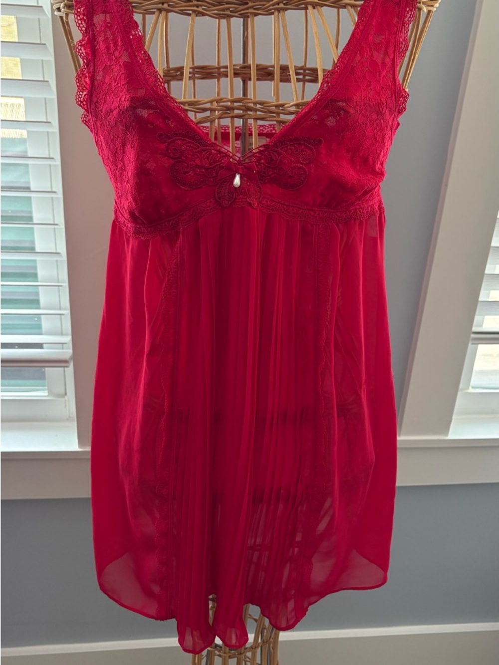 In Bloom Red Lace Chemise Babydoll Lingerie Sheer Pleated Sleepwear S